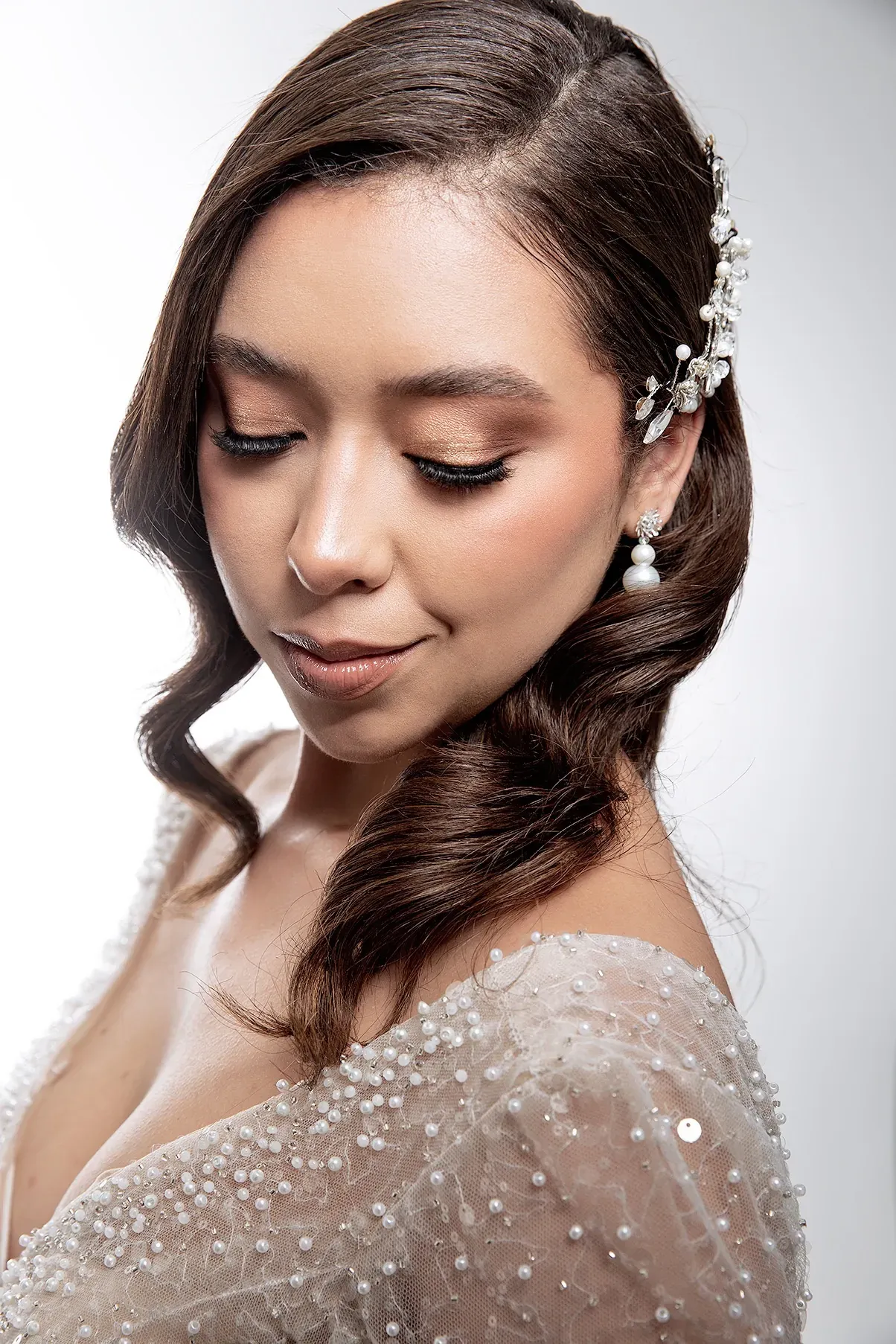 Novia Elegante